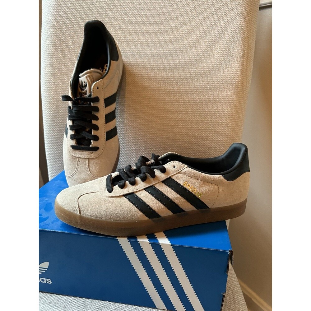 adidas Gazelle Men's Suede Low Top Sneakers Wonder Taupe/Night Indigo IG6199